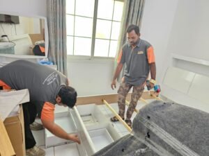 Apartment vs villa moving in Palm Jumeirah by professional movers handling furniture safely