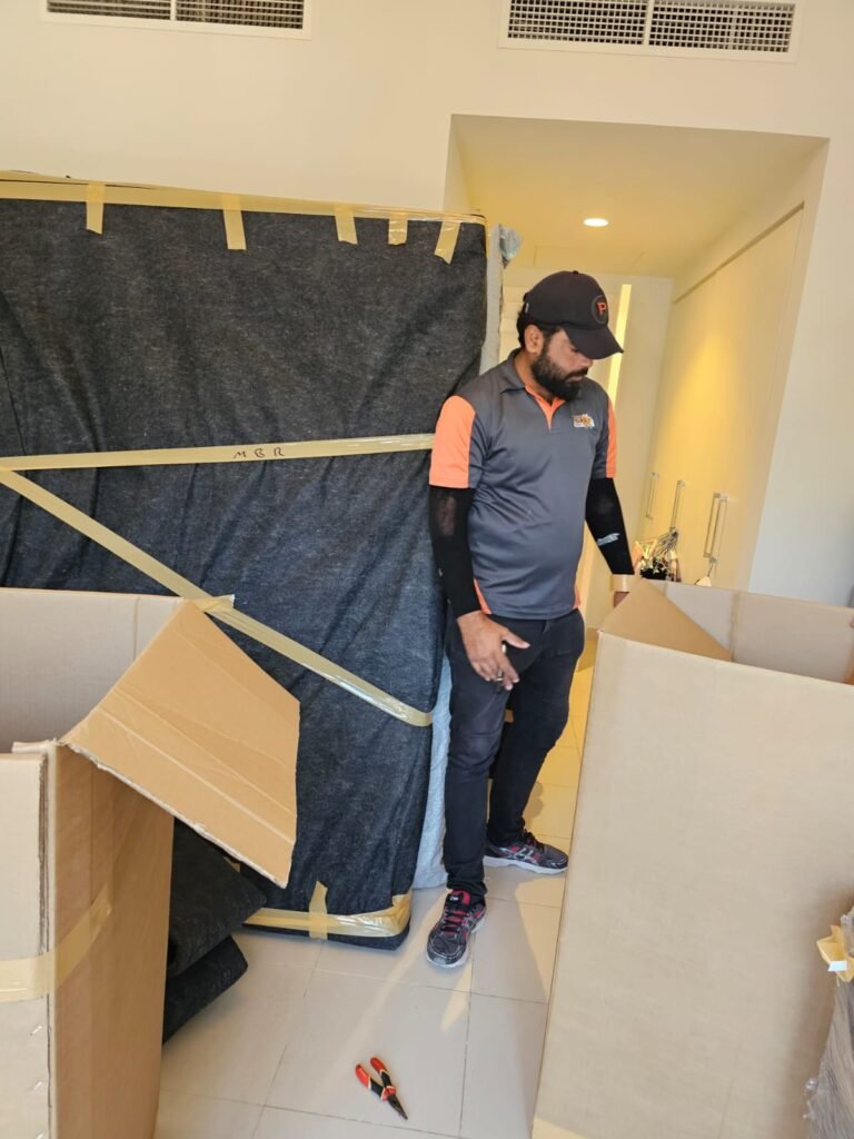 same day move by professional movers in Palm Jumeirah